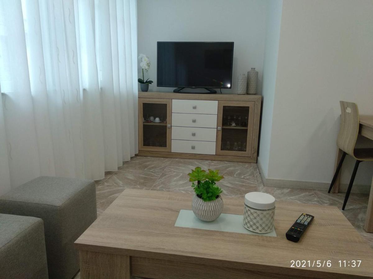 Apartamentos Yeik 101 ムシア エクステリア 写真